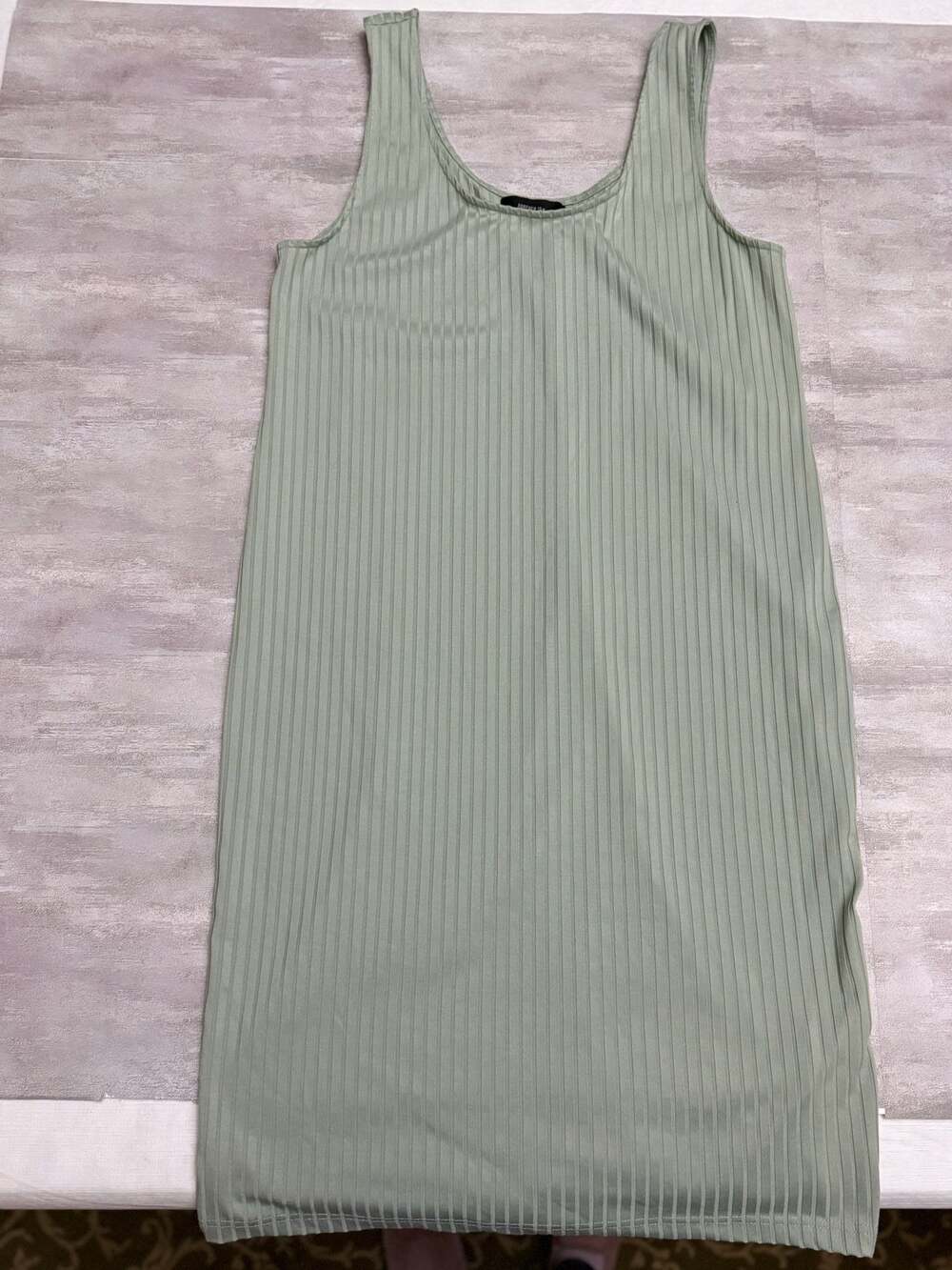 Forever 21 Size 2X Sage Green Ribbed Knit Scoop Neck Sleeveless Bodycon Mini Dre
